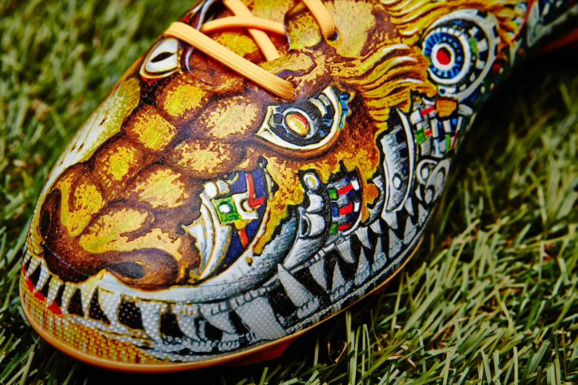 adidas F50 adizero by Yohji Yamamoto from 2013 (Source: GQ ©Yohjiyamamoto)
